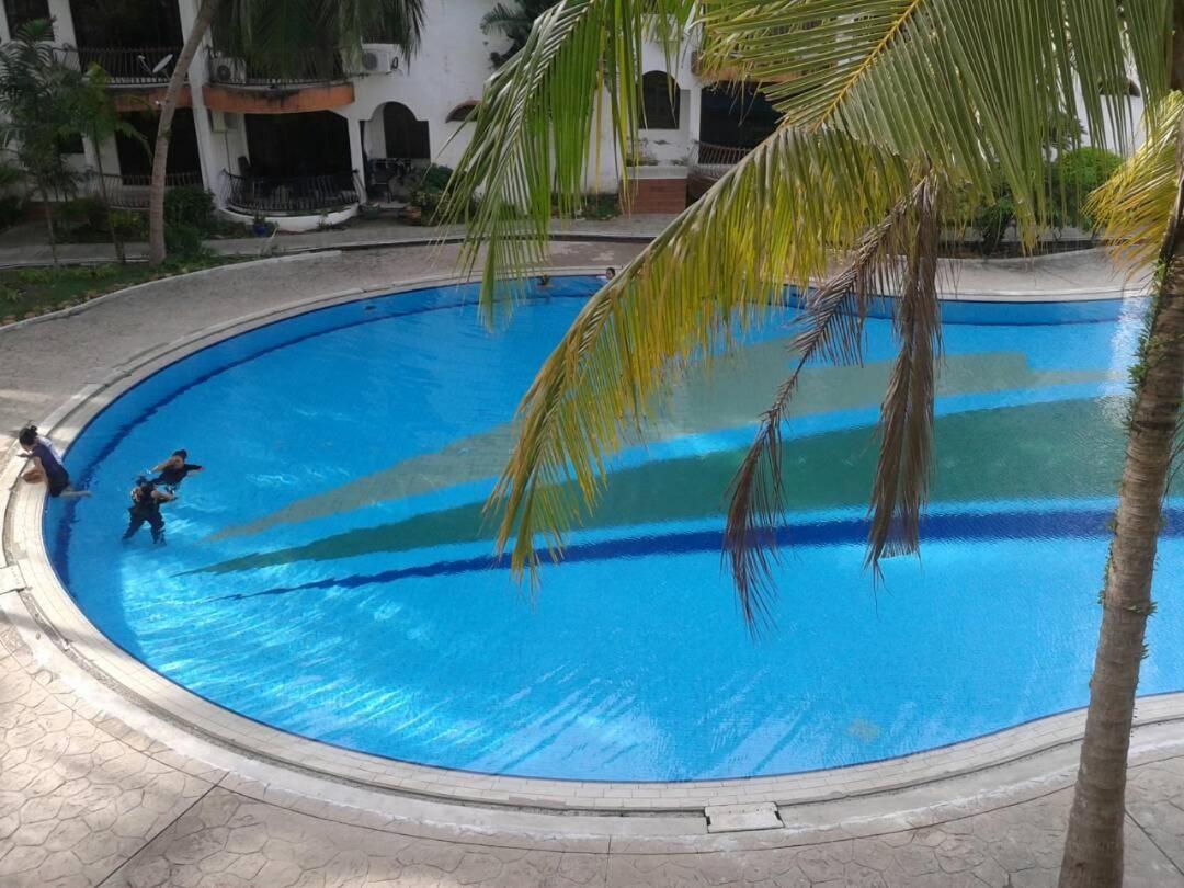 Seri Lagenda Apartment Kuah Exterior foto